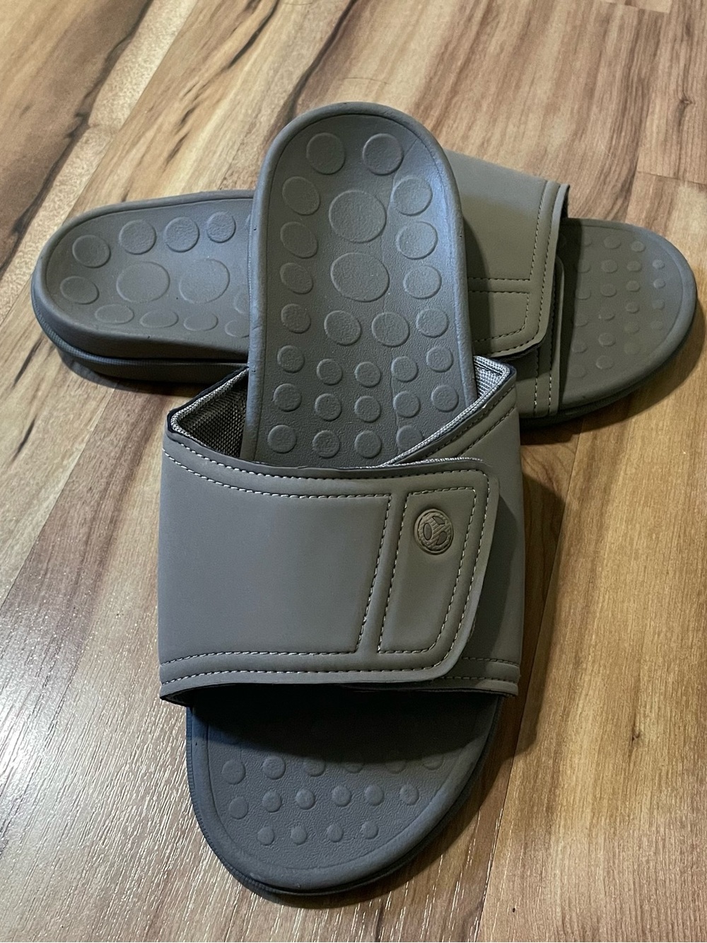 Vionic Kiwi Unisex Orthotic Slide Sandals Gray Men's 7 Women's 9 24KIWI